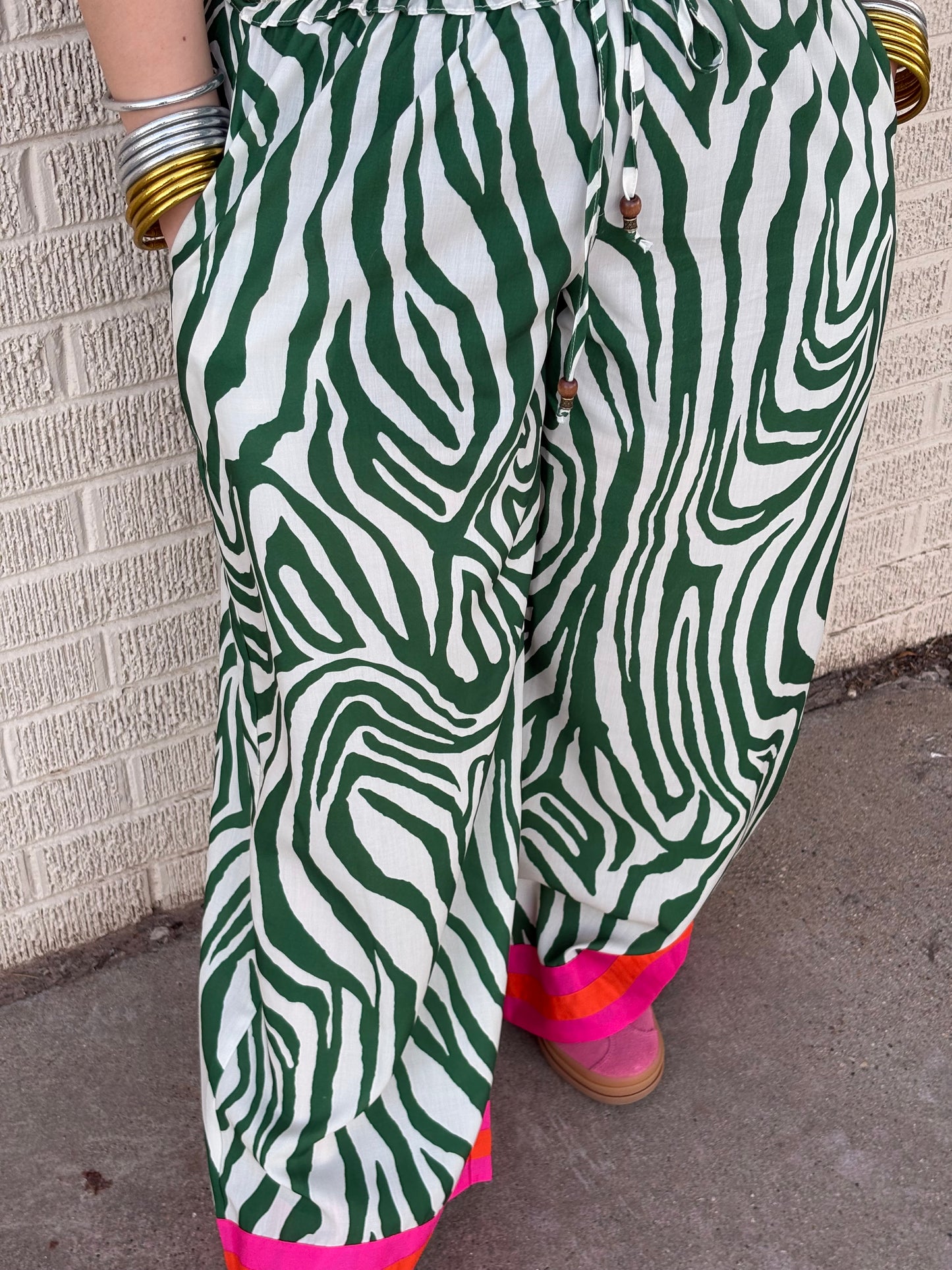 stand out zebra wide leg pant