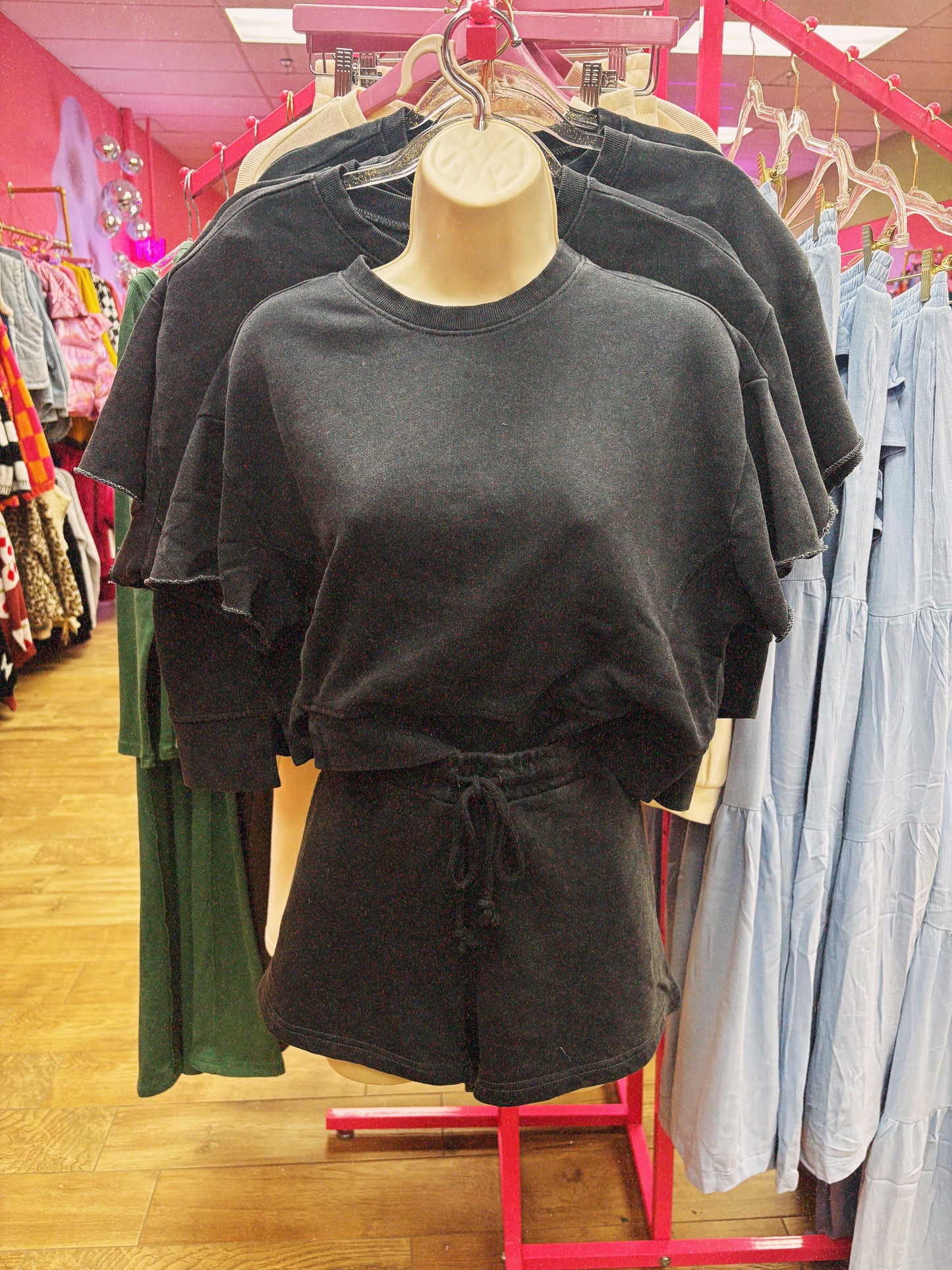 meet me at the ball park short set