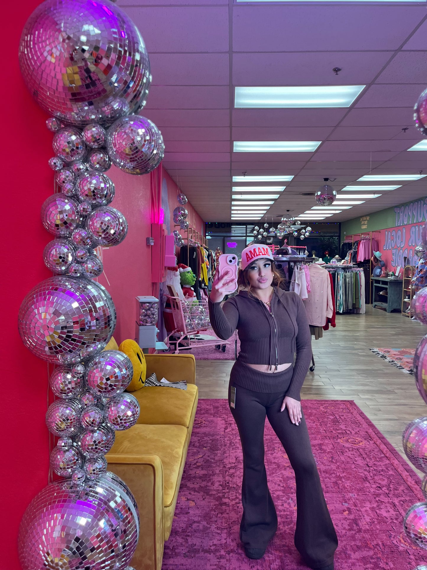 santa’s favorite brown set