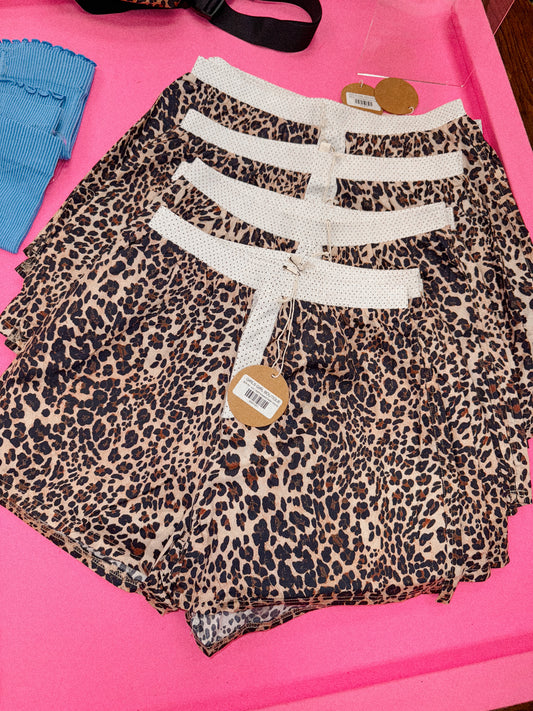 light leopard boxer shorts