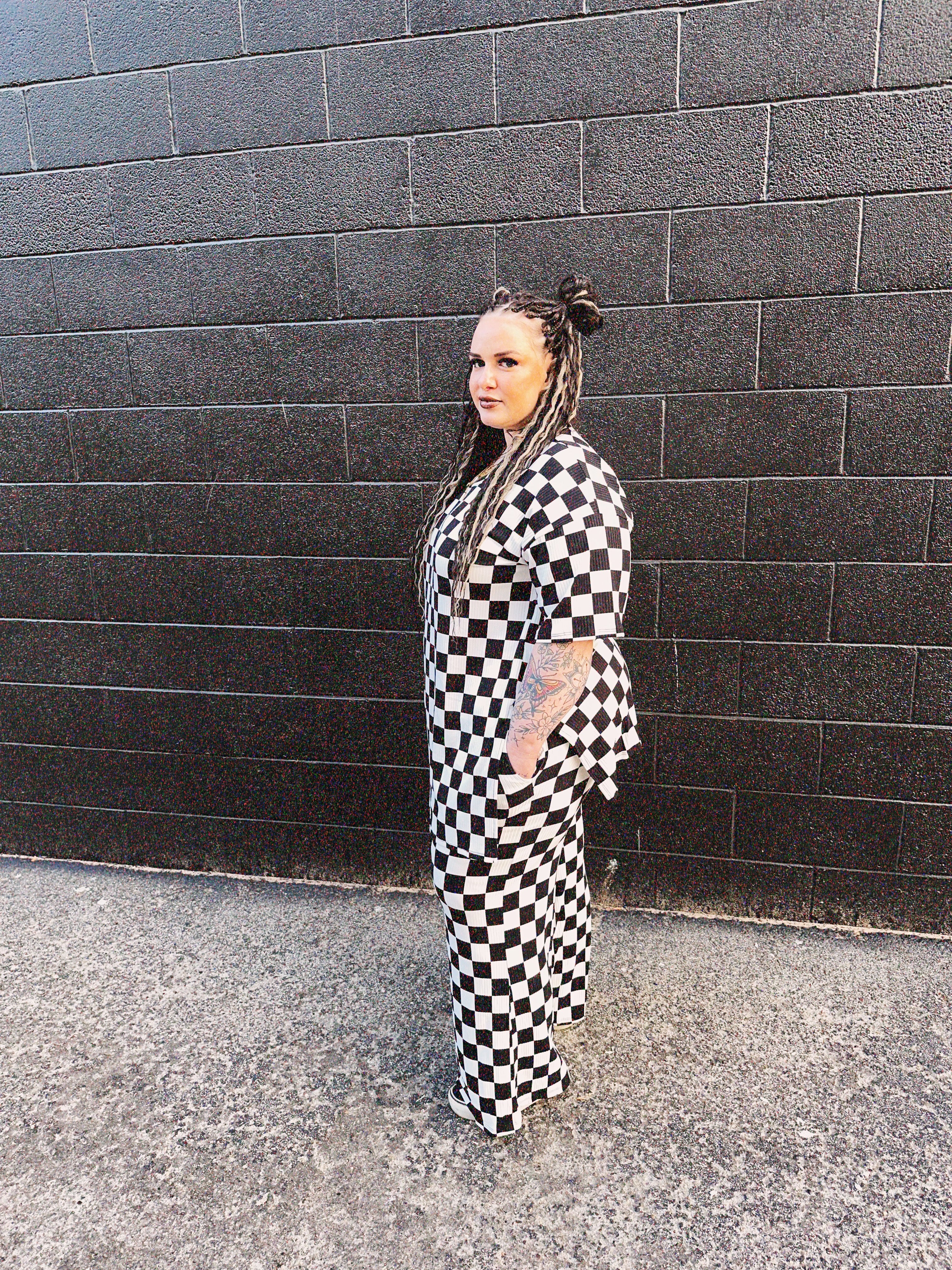 b&w checkmate set