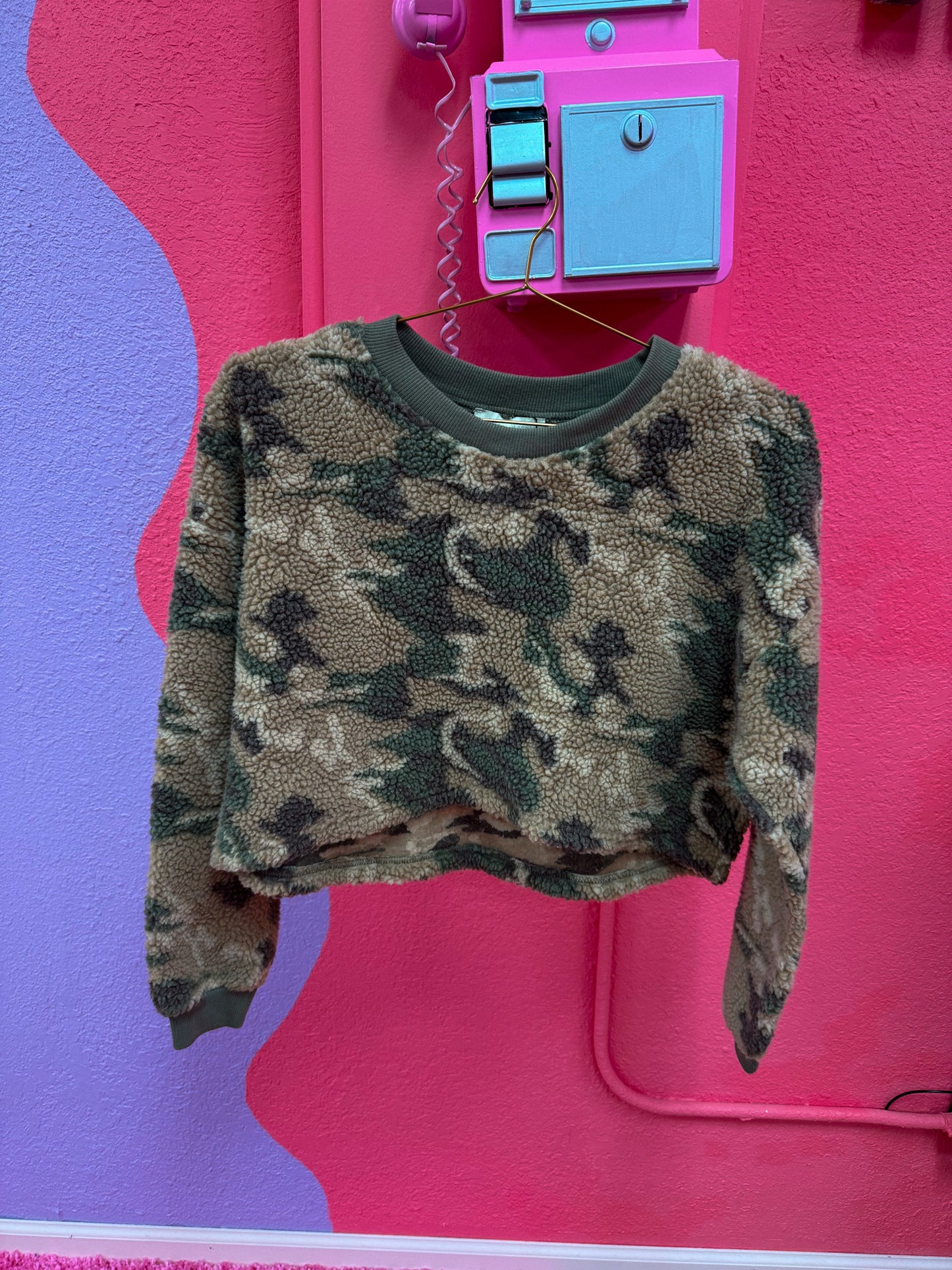 camo crop sweater