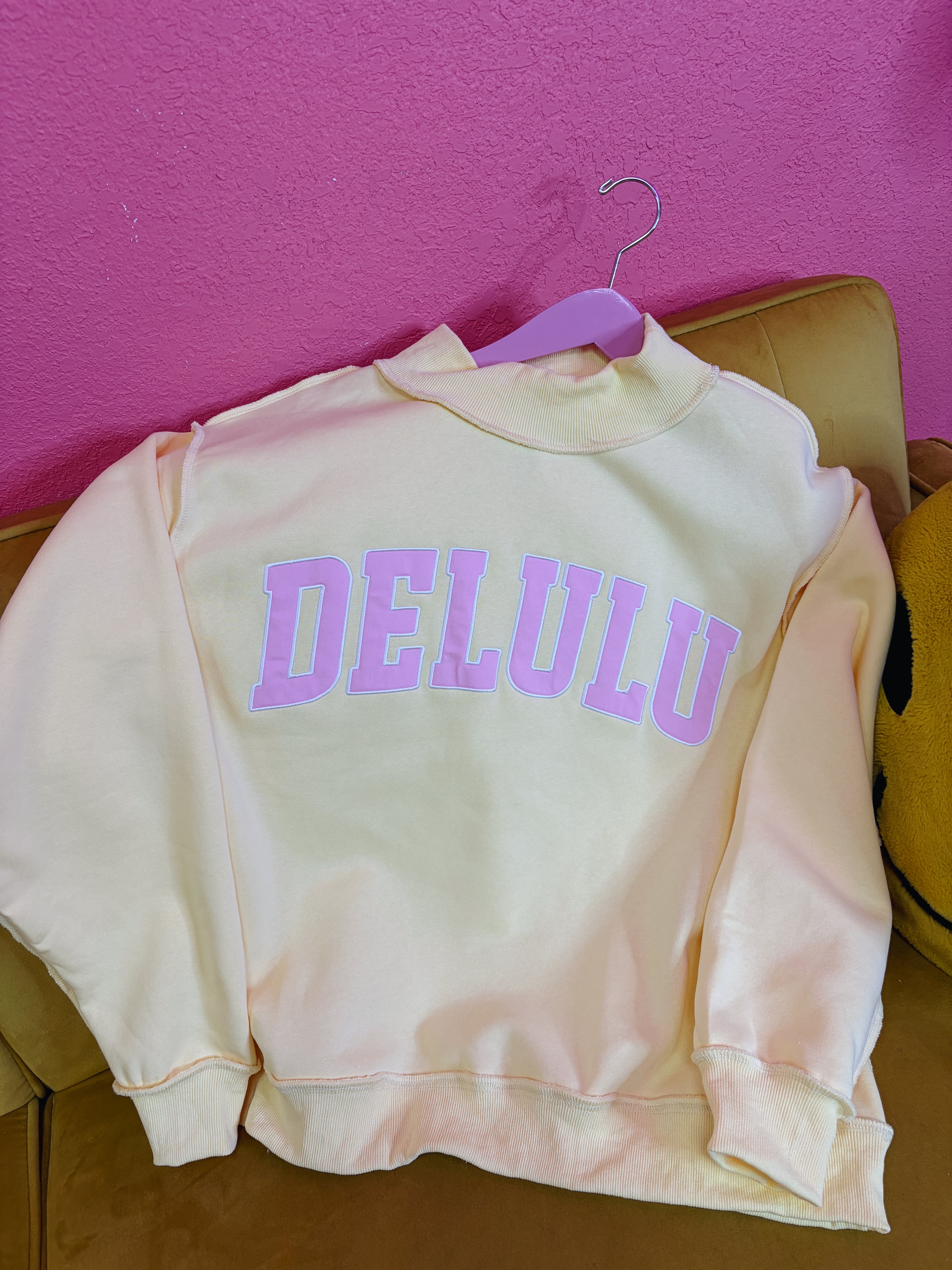 Delulu Sweatshirt