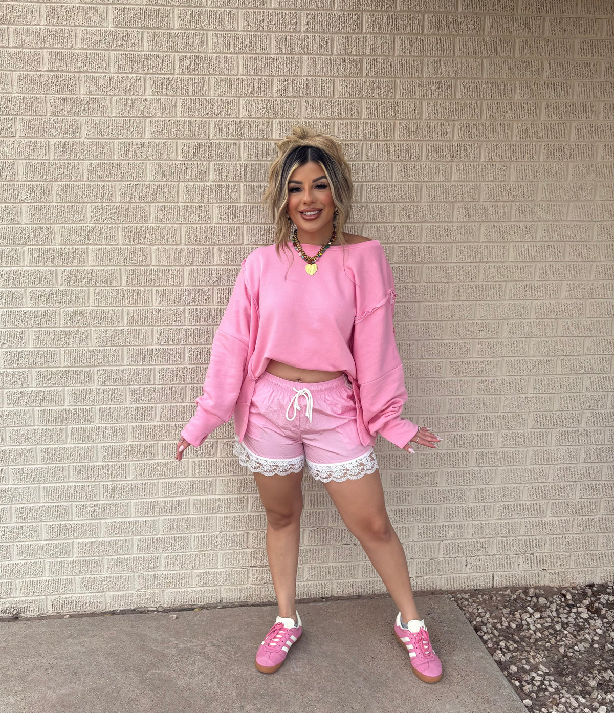 sporty girl shorties pink