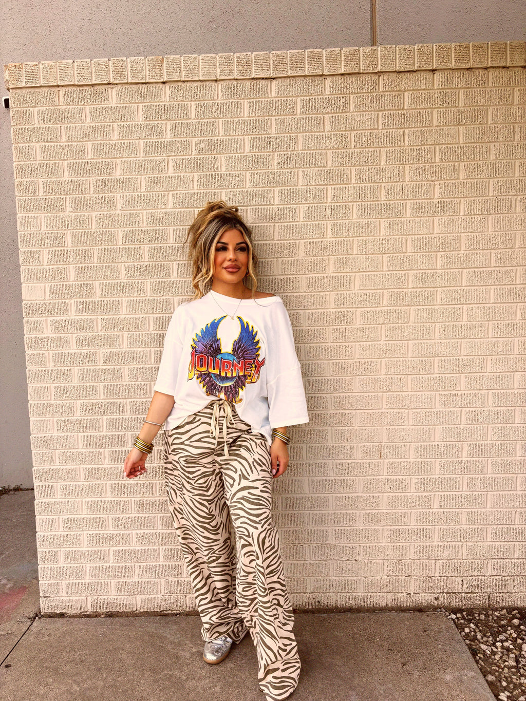 journey band tee o/s white