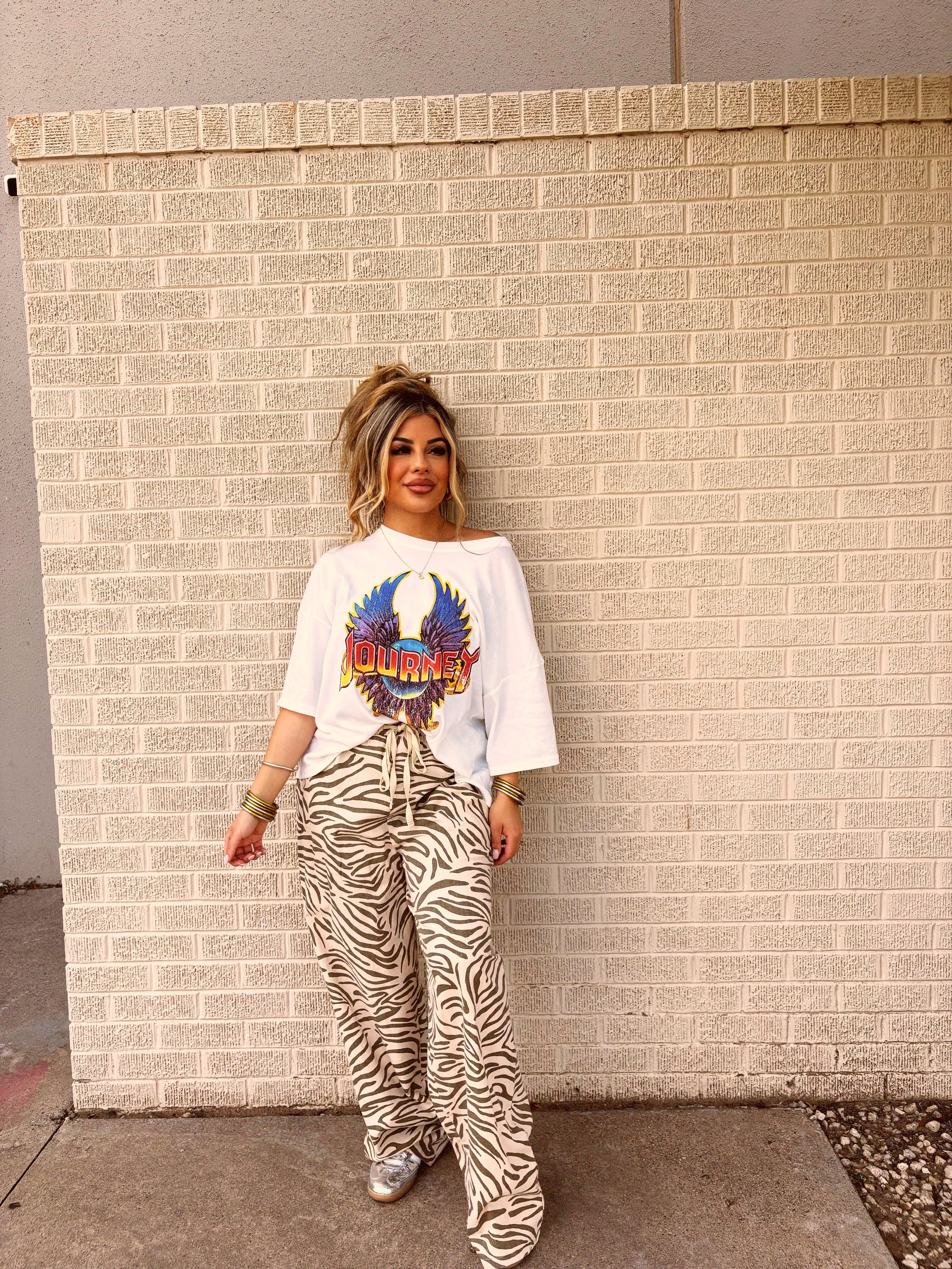 journey band tee o/s white