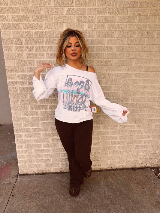 love gun kiss crop long sleeve