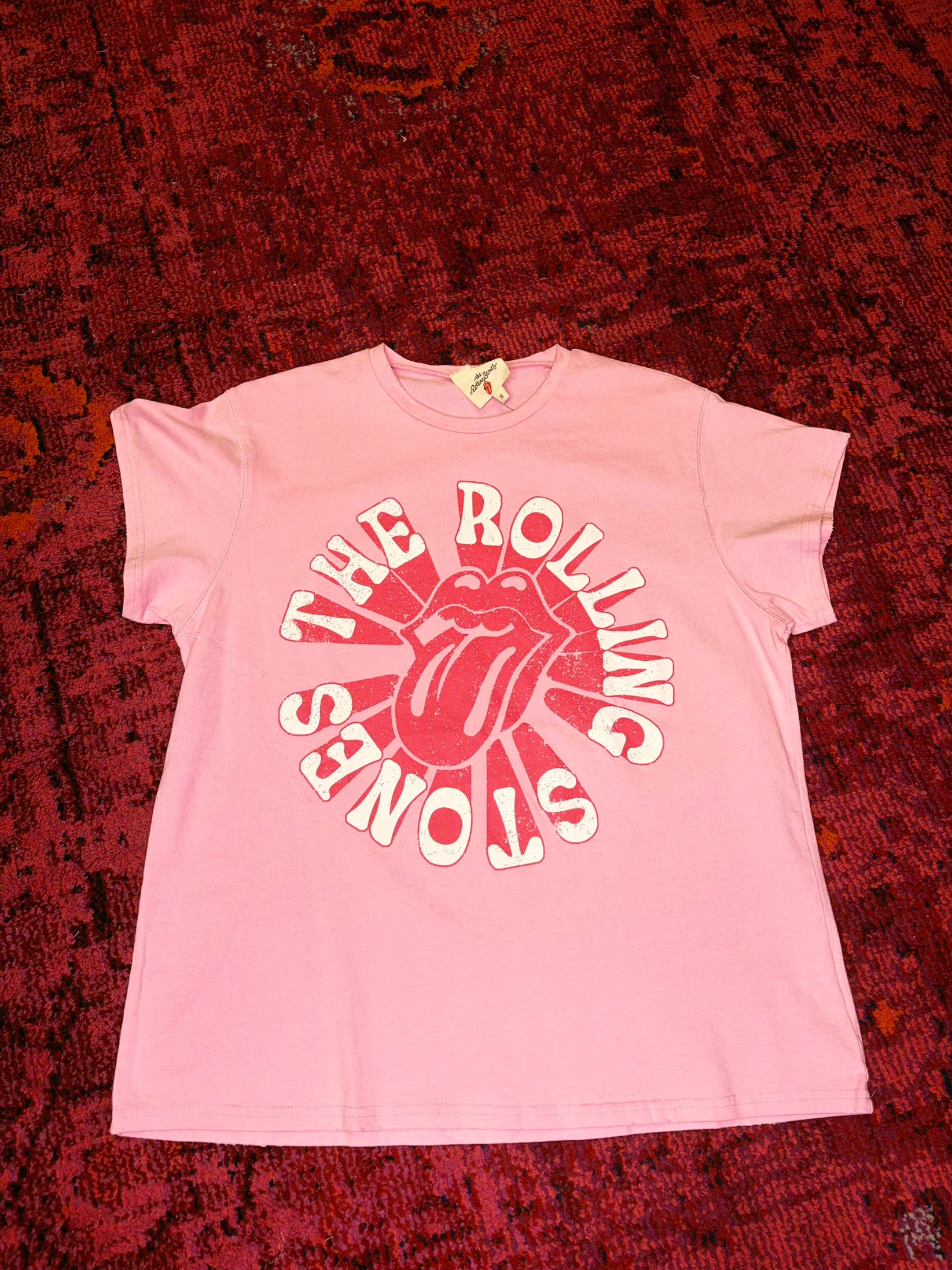 light pink rolling stone tee