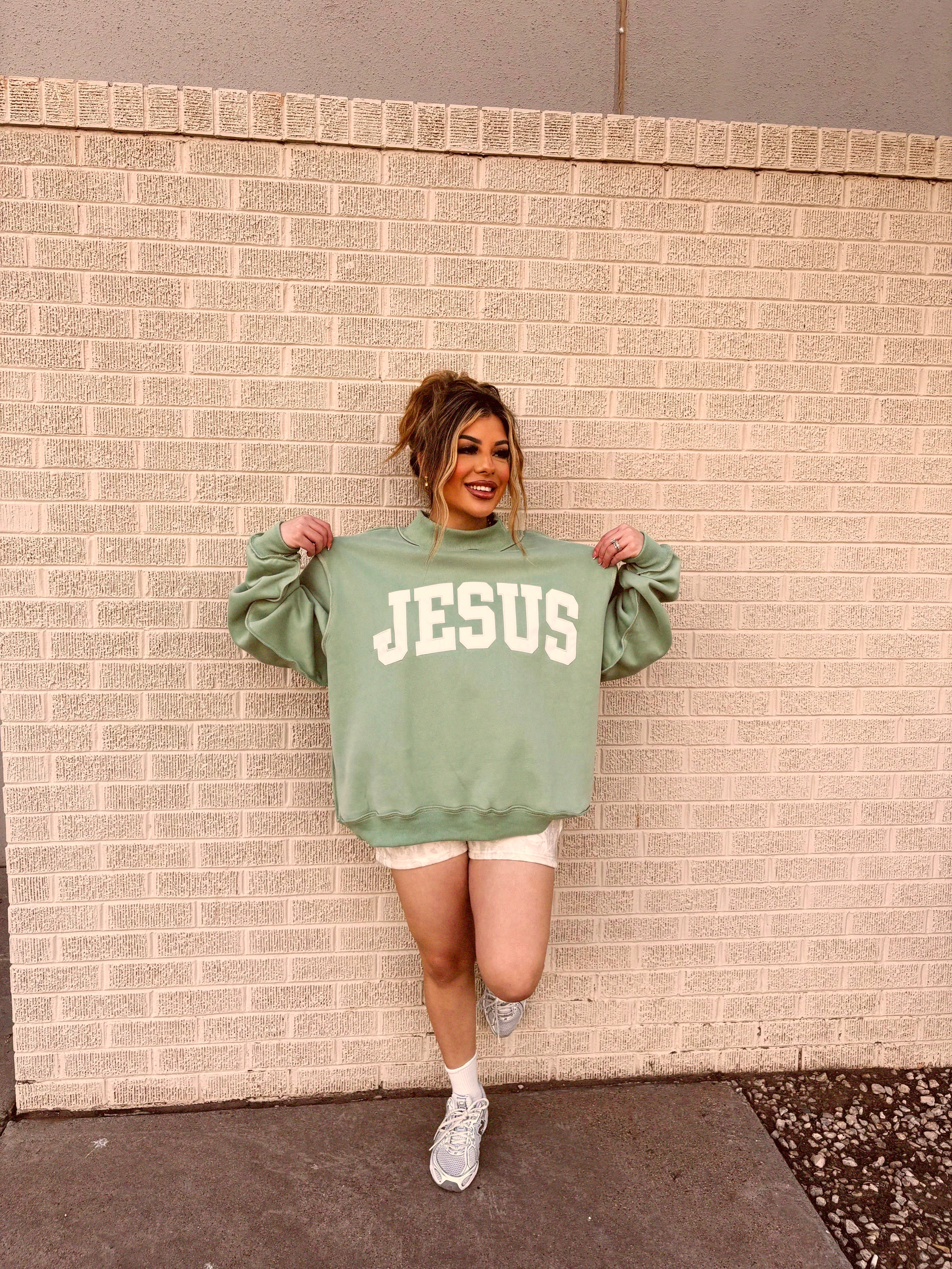 jesus mockneck mint